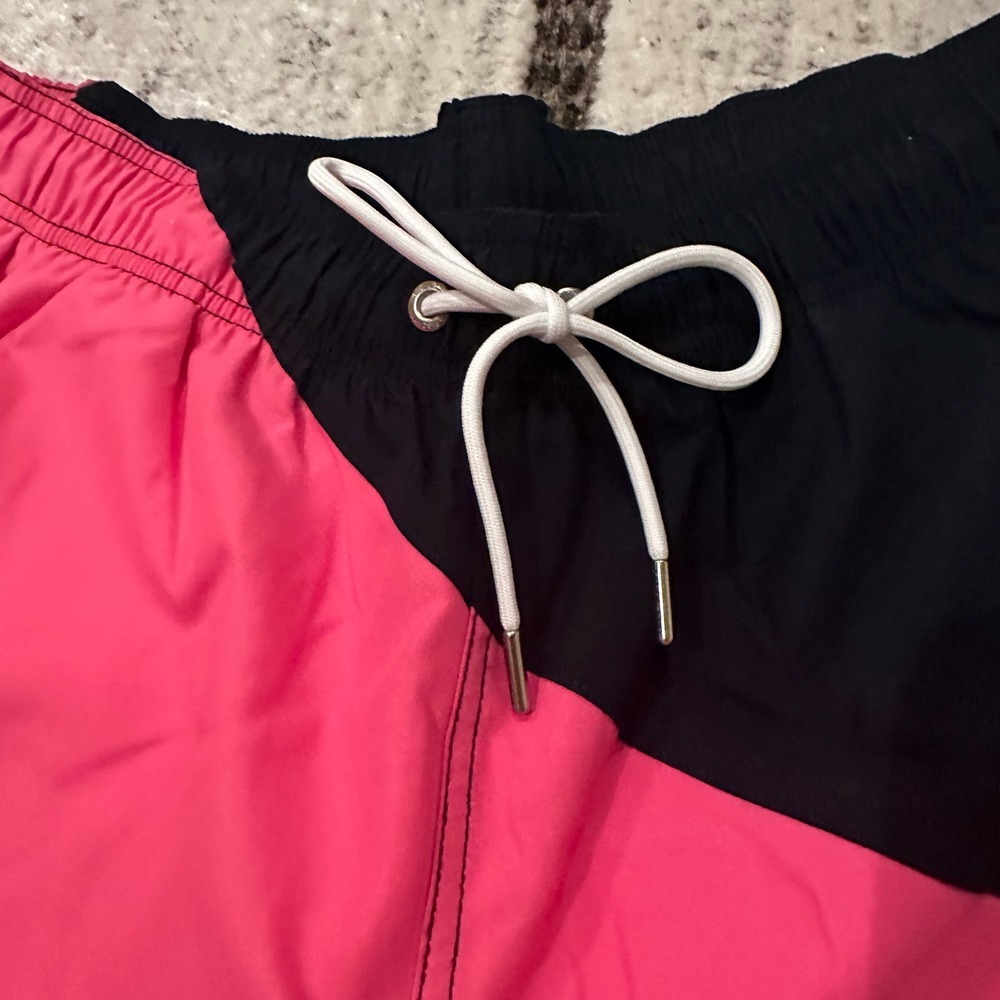 Lands End Men’s NWT 8” Pink Colorblock Volley Trunk Swim Resort Summer - Picture 2 of 8